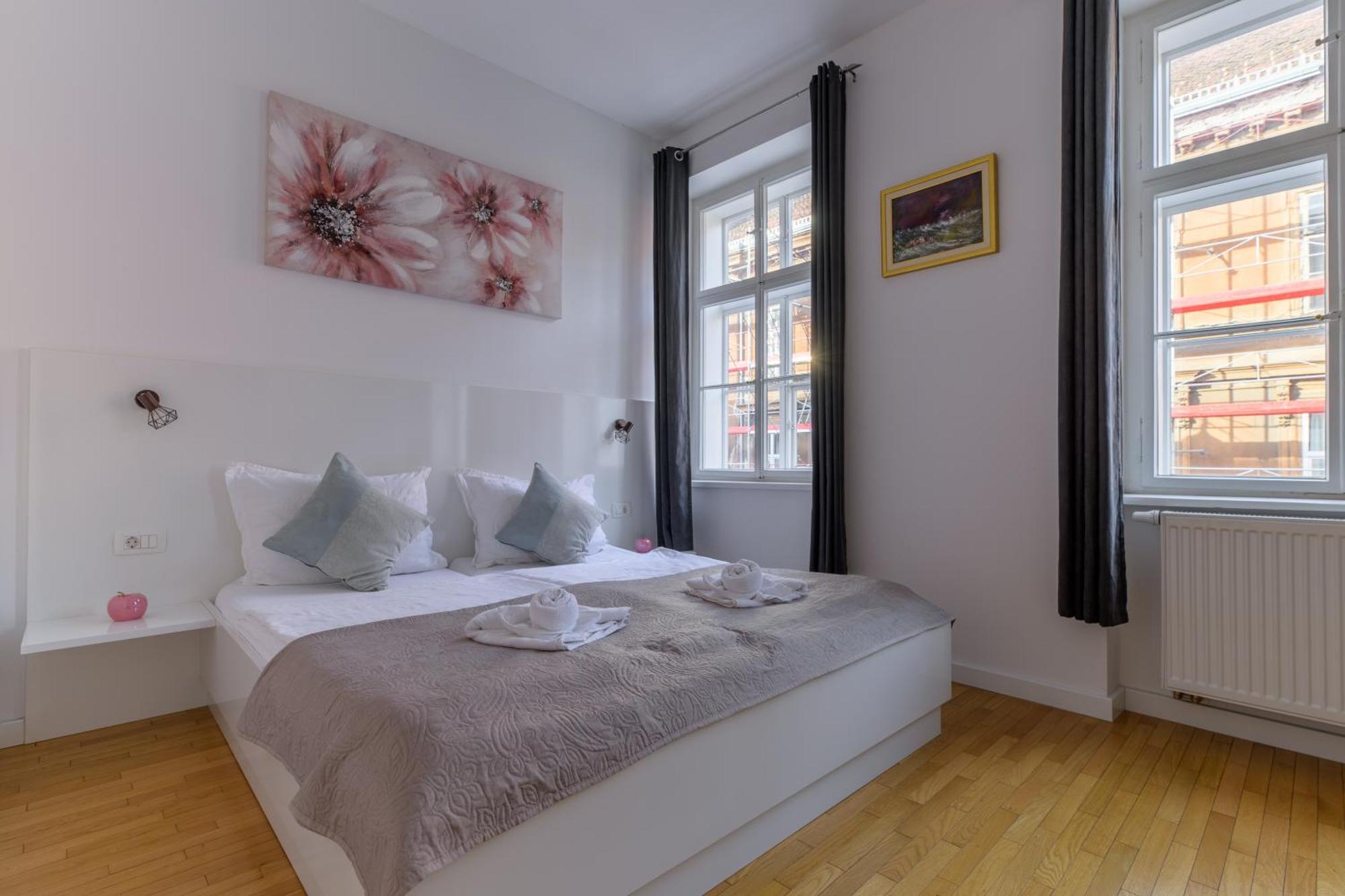 Niva rooms&studio apartment Zagabria Esterno foto