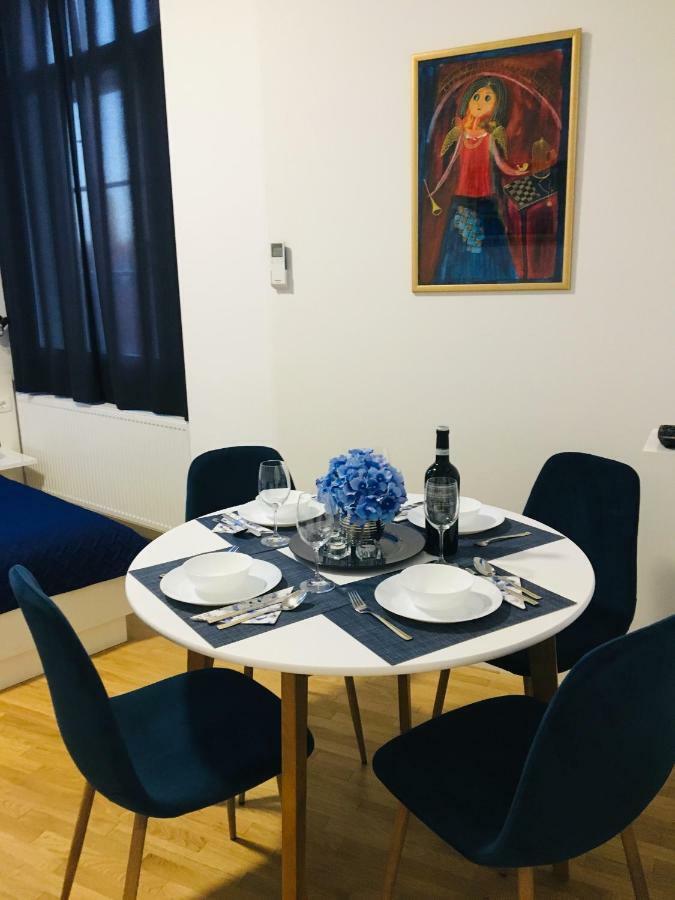 Niva rooms&studio apartment Zagabria Esterno foto